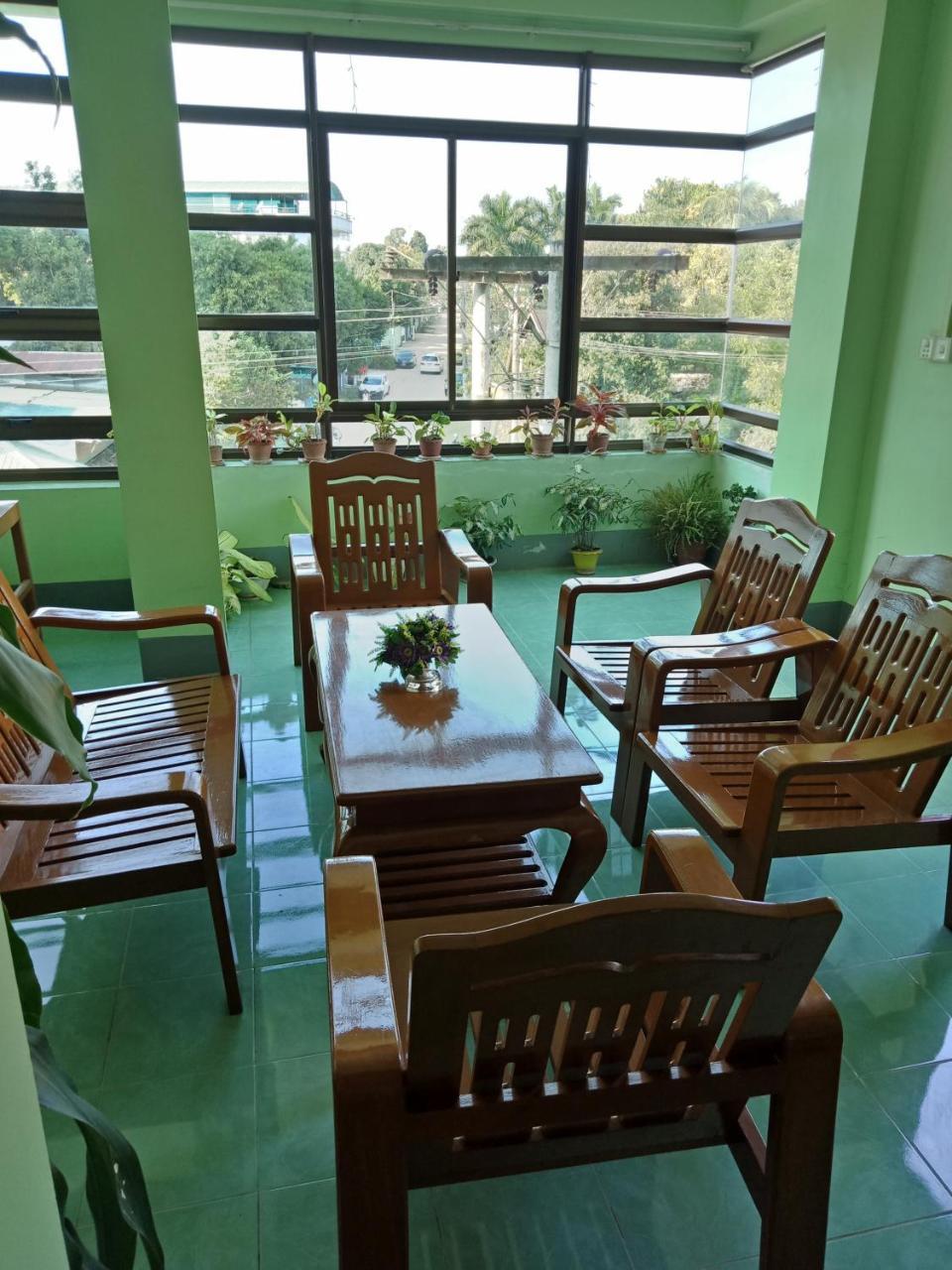 Nay Chi Lin Hotel Pathein ภายนอก รูปภาพ